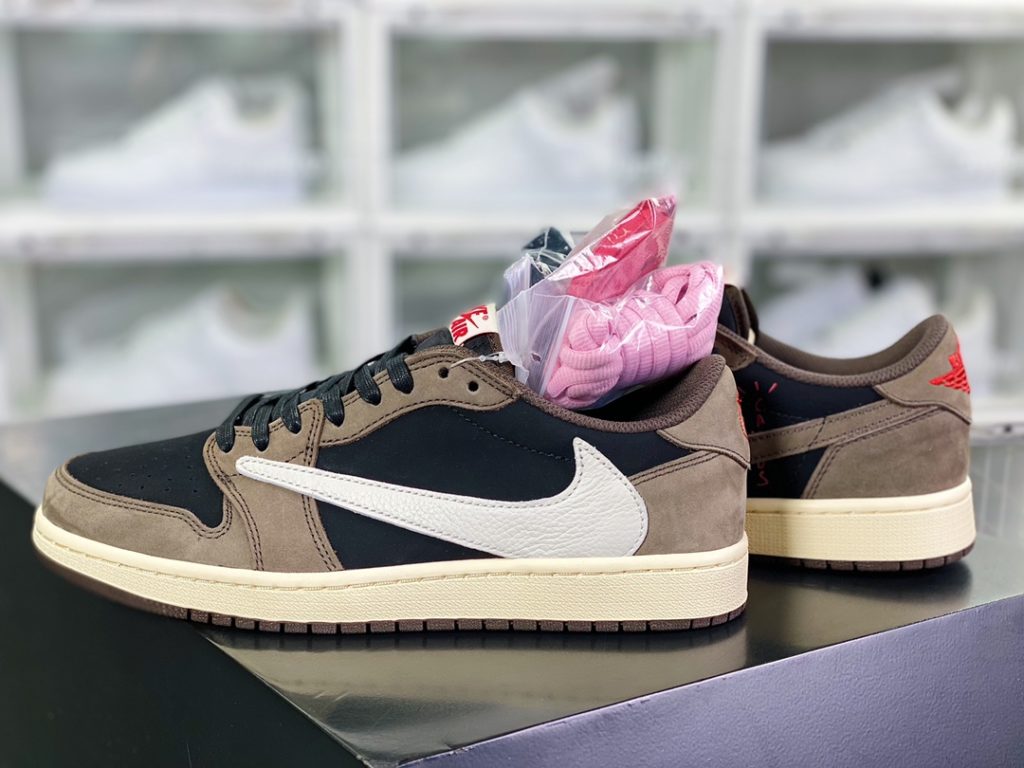 Travis Scott x [Nike] Air Jordan 1 Retro Low OG 