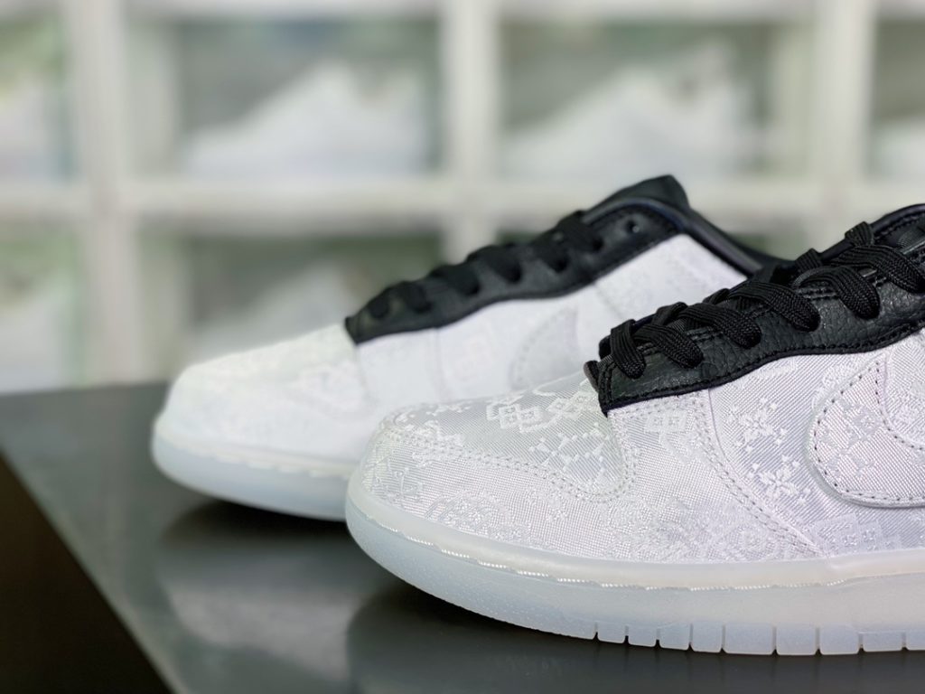 Fragment Design x Clot x [Nike] SB Dunk Low 