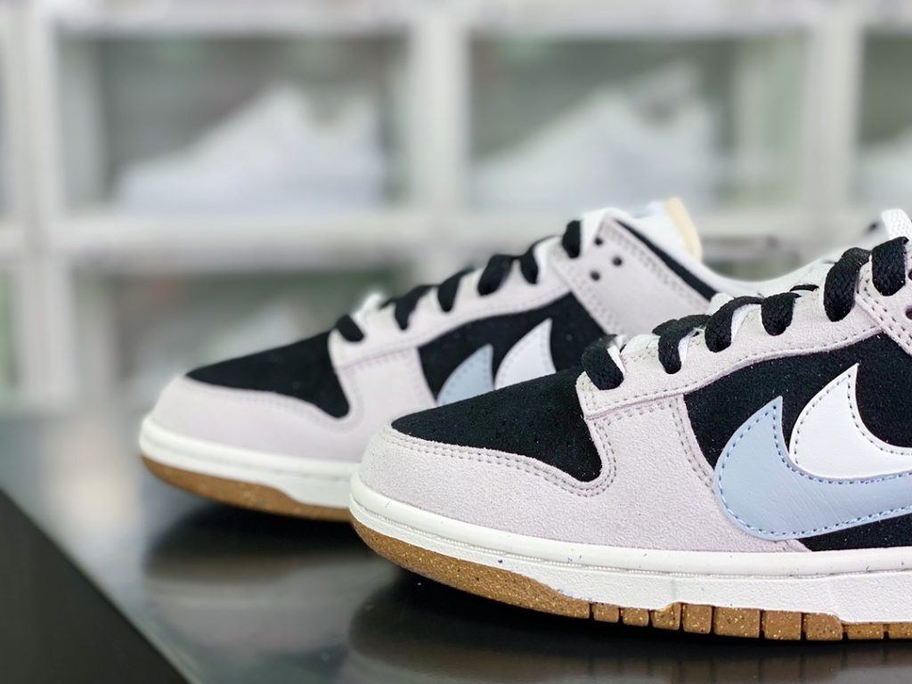 SB Dunk Low SE 