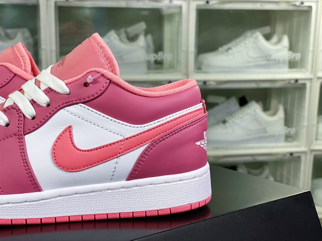 Wmns Air Jordan 1 Low GS 