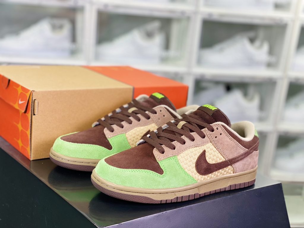 Kickshawaii x [Nike] SB Dunk Low 