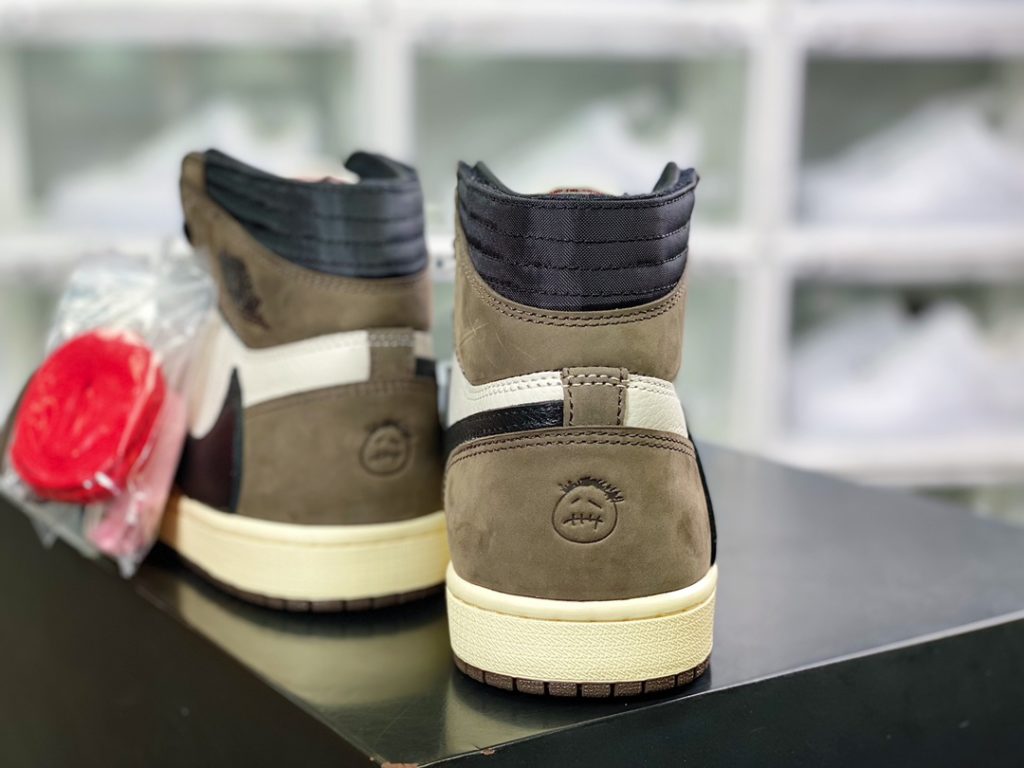 Ragment design x Travis Scott x Air Jordan 1 High OG SP 