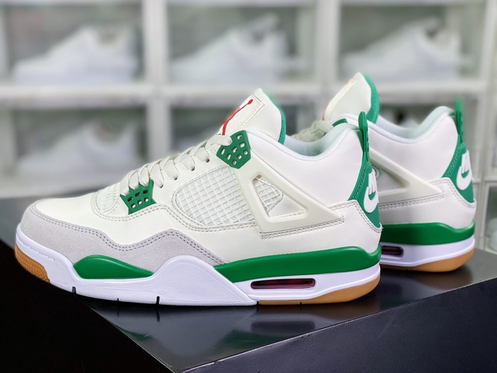 SB x Air Jordan 4 Retro SP 