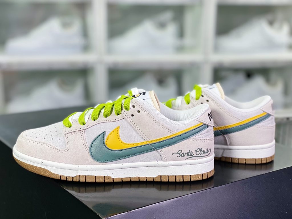 SB Dunk Low SE 