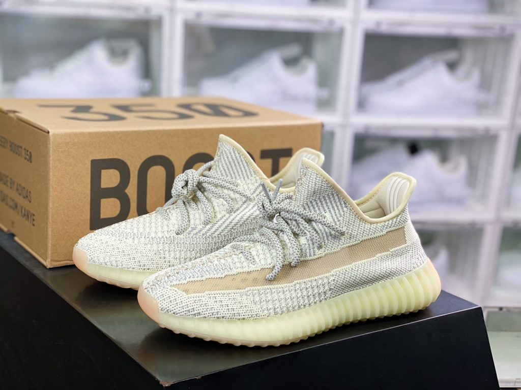 Kanye West x Yeezy Boost 350 V2 