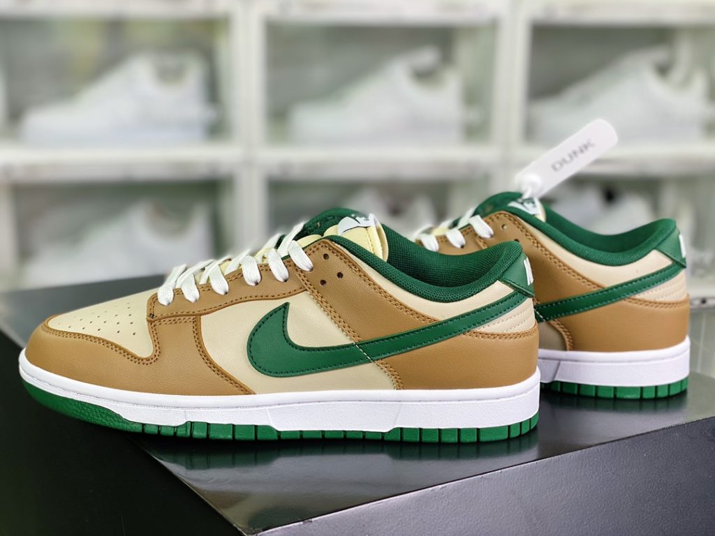 SB Dunk Low 