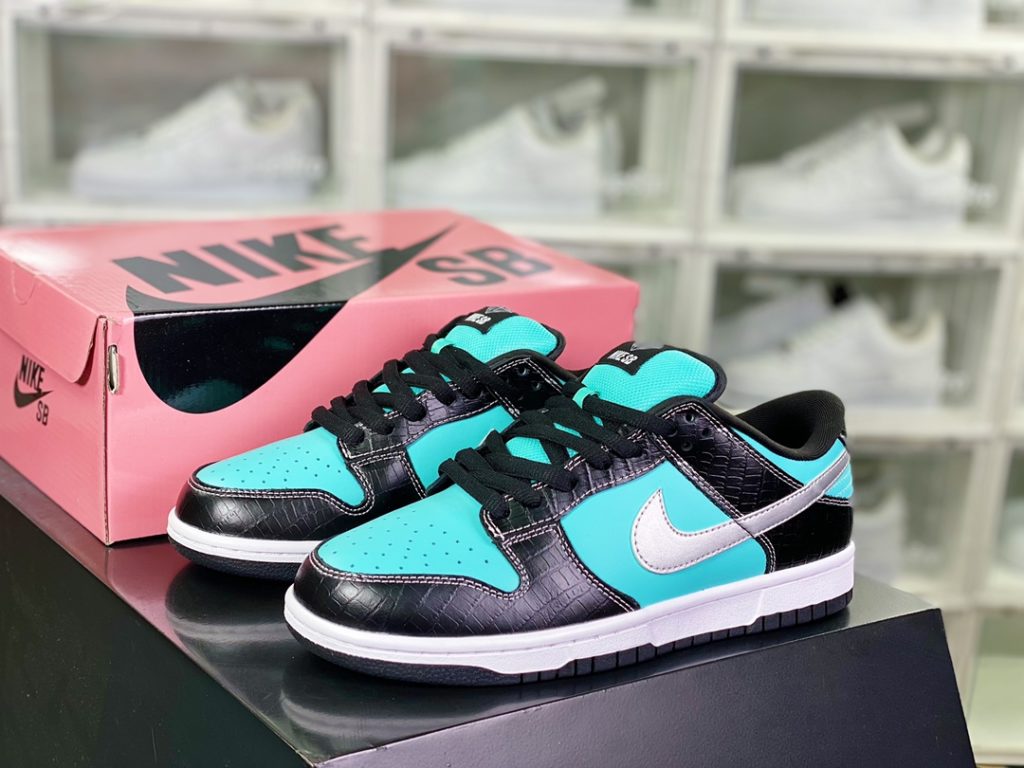 Diamond Supply Co. x [Nike] Dunk Low Pro SB 