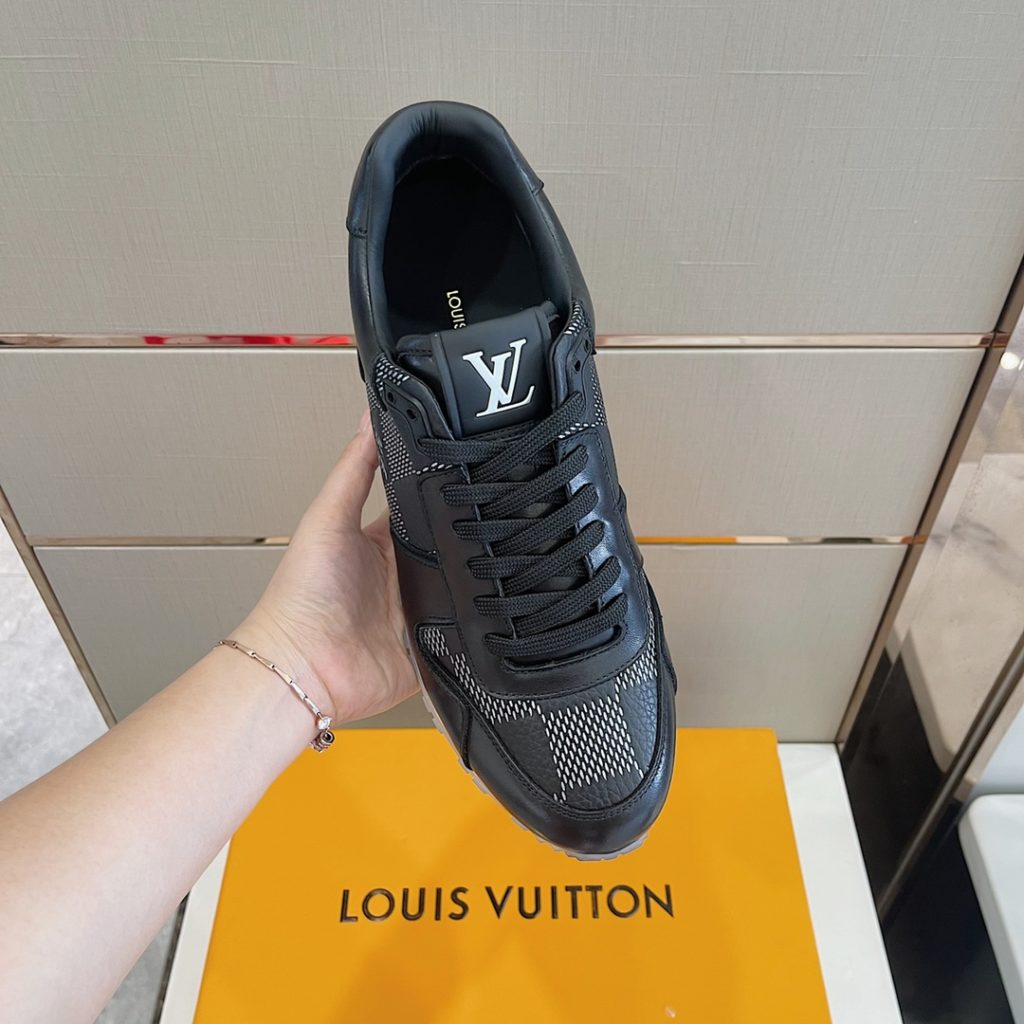 The LV Louis Vuitton sneaker Run Away combines Epi cow leather and Monogram embossed grain cow leather to recreate the inspiration of traditional running shoes. The wedge outsole continues its iconic design, with brand letters and logos on the tongue and back. Monogram embossed grain cow leather and Epi cow leather Rubber outsole Size: 38-44 (38.45 custom made) all cow leather