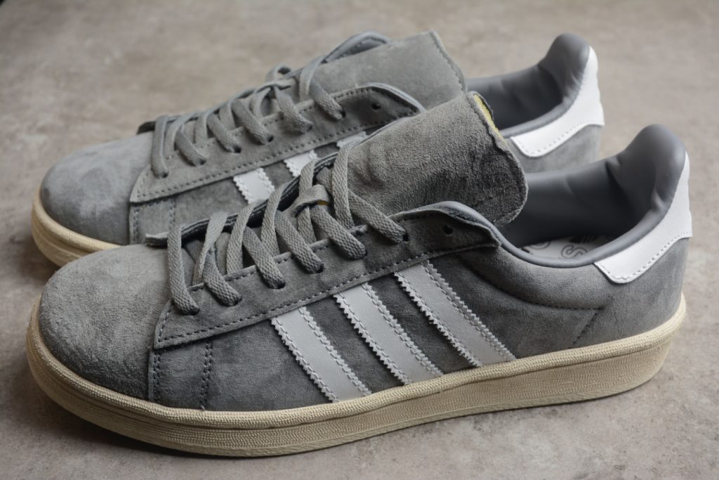 A06B AD Originals Campus 80S College Series Classic Vintage Low top Versatile Casual Sports Board Shoes Gray GX9406 has swept the field of subculture since its appearance in the 1980s. The Campus 80s shoe body uses soft suede material to create a symbolic three stripe logo on the side. Size: 36 36 2/37 1/38 38 3/39 1/40 40 2/41 1/42 42 3/43 1/44 45