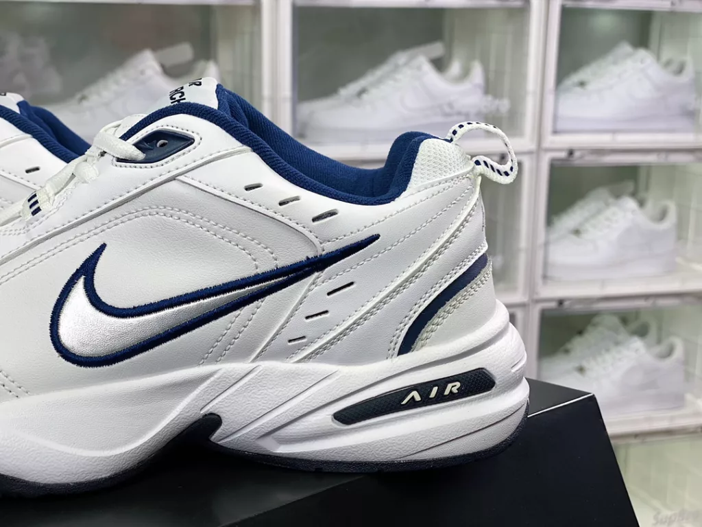 Nike Air Monarch IV 