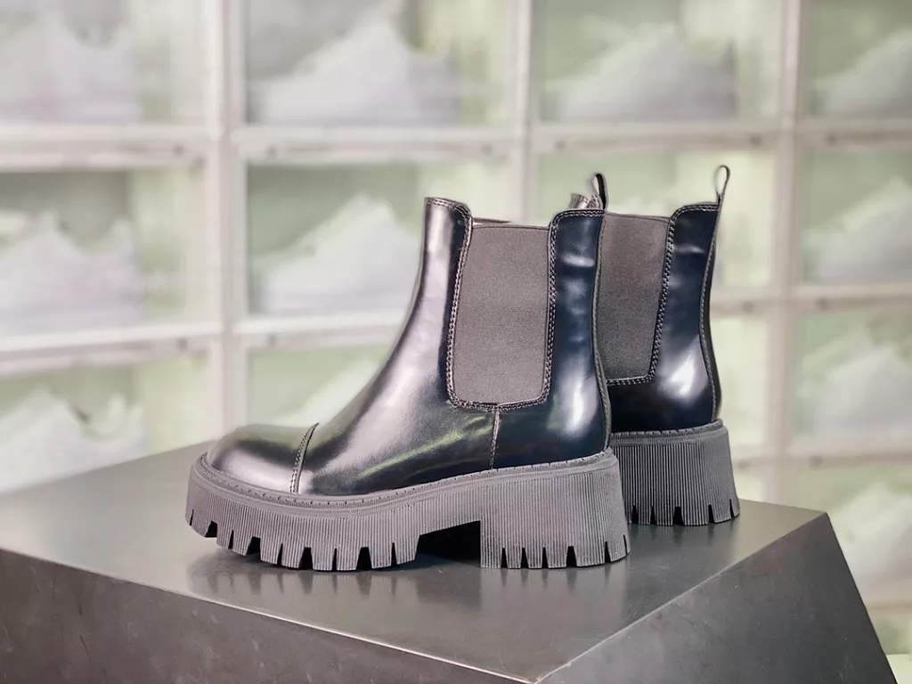 BALENCIAGA Balenciaga Couple Big Head Cut West Martin Boots 17