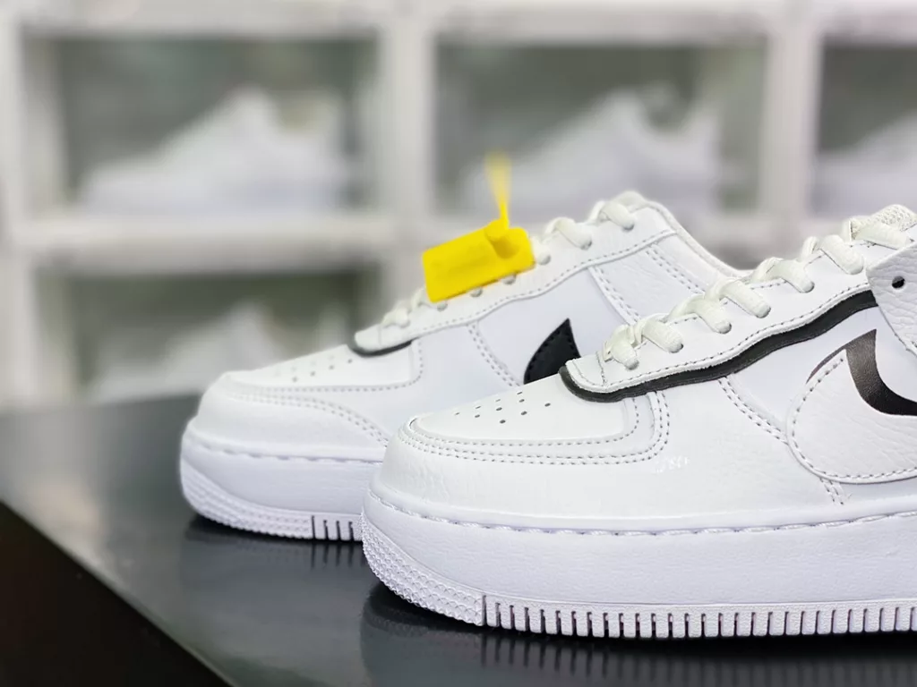 Nike WMNS Air Force 1 Shadow 