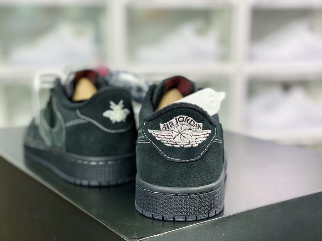 Travis Scott x Air Jordan 1 Low OG SP 