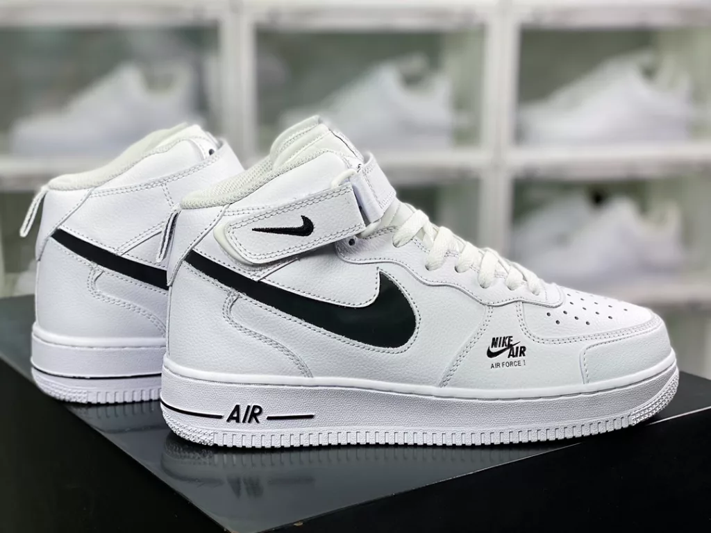 Nike Air Force 1 ´ 07 LV8 Mid Premium 