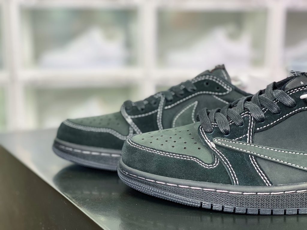 Travis Scott x Air Jordan 1 Low OG SP 