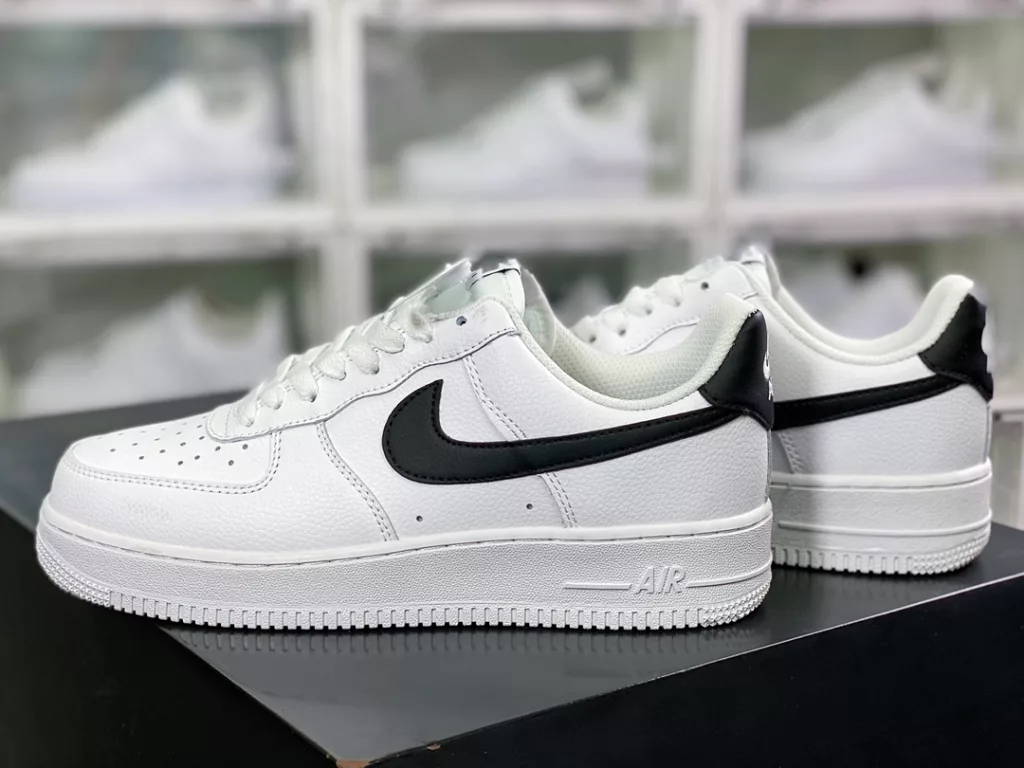 Nike Air Force 1'07 Low 