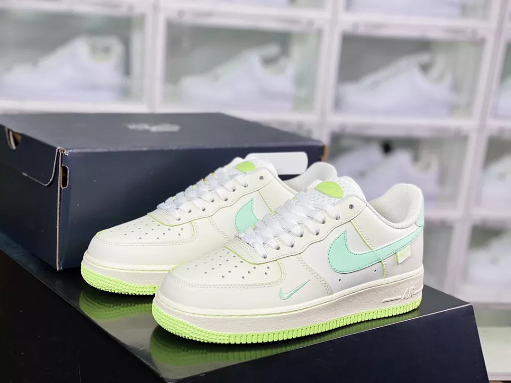 Nike Air Force 1 ´ 07 Low 