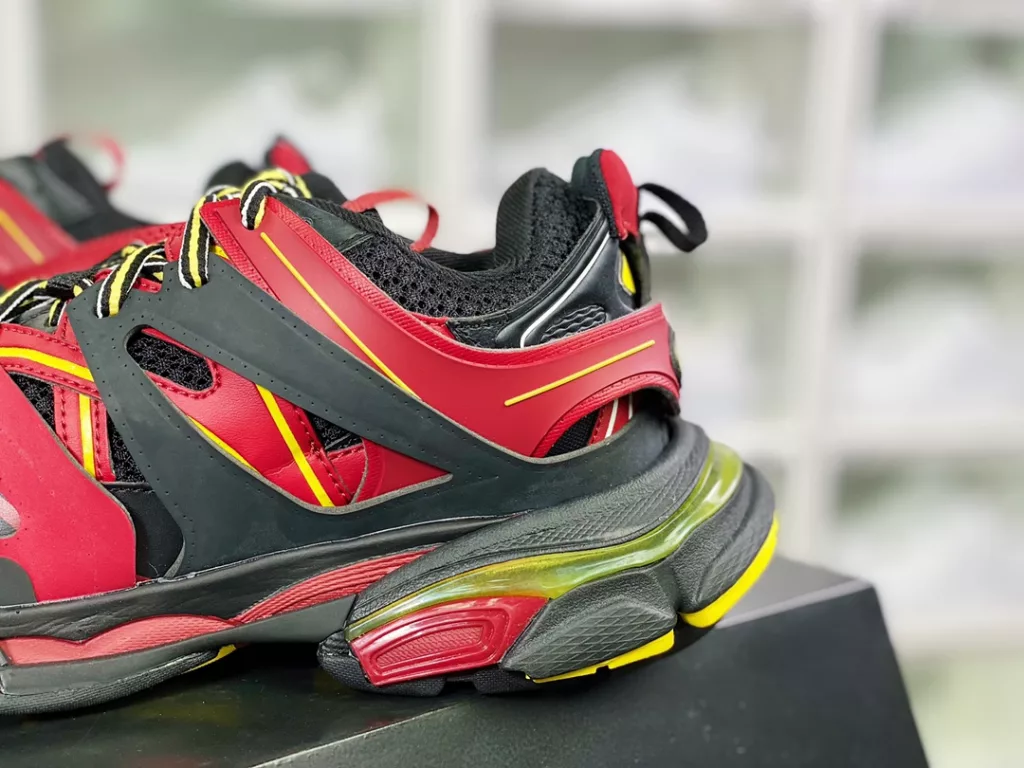 BALENCIAGA Track Trainers 3.0-generation retro wild running dad trend versatile jogging shoes 542023 W3AC1 189710