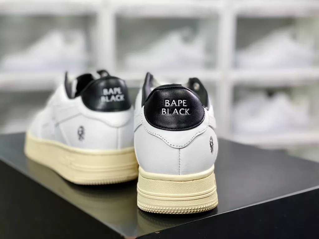 A Bathing Ape, a trendy brand from Riharajuku, Japan. BAPE Black Sta Low 