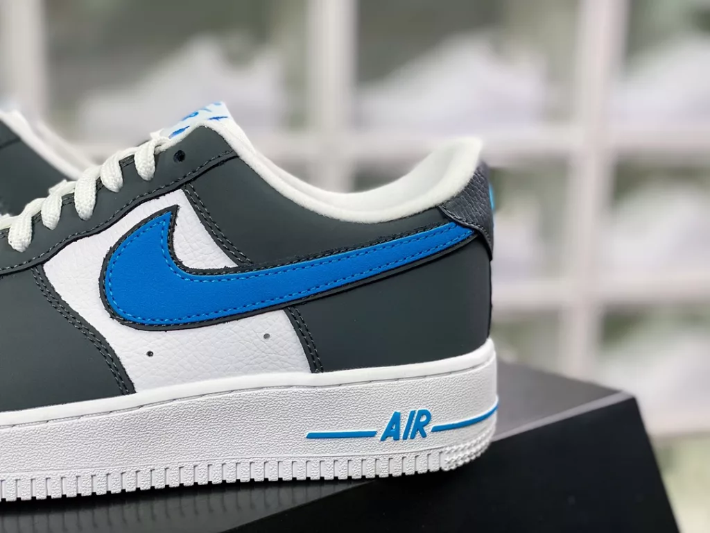 Nike Air Force 1 Low 