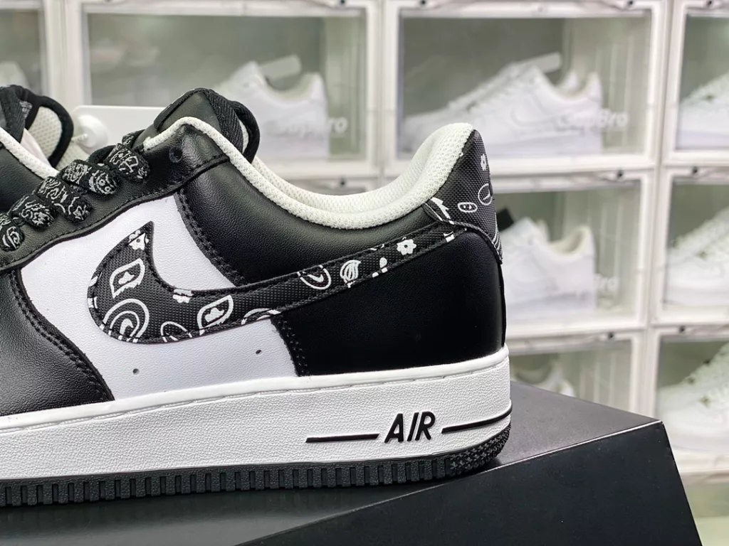 Nike Air Force 1'07 Low 