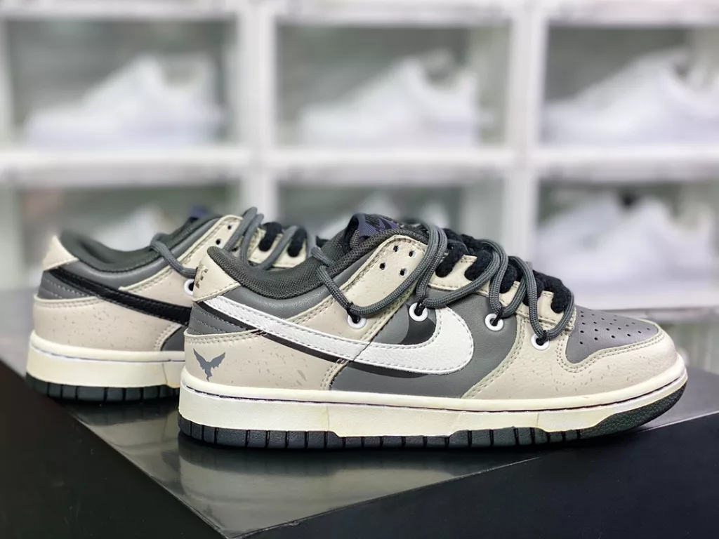 Nike SB Dunk Low Lot 