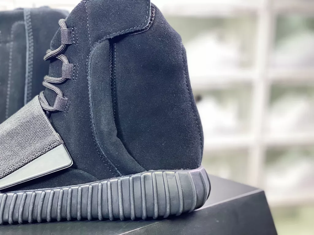 Kanye West x Originals YEEZY BOOST 750 