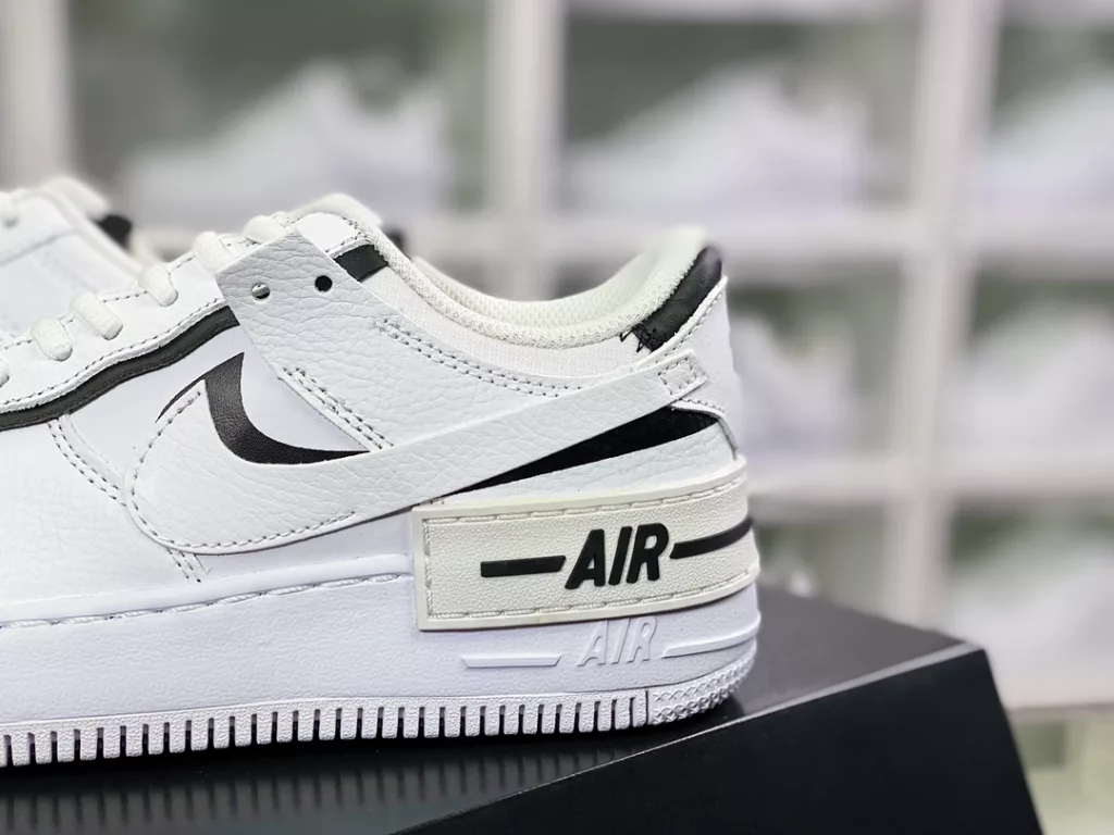 Nike WMNS Air Force 1 Shadow 