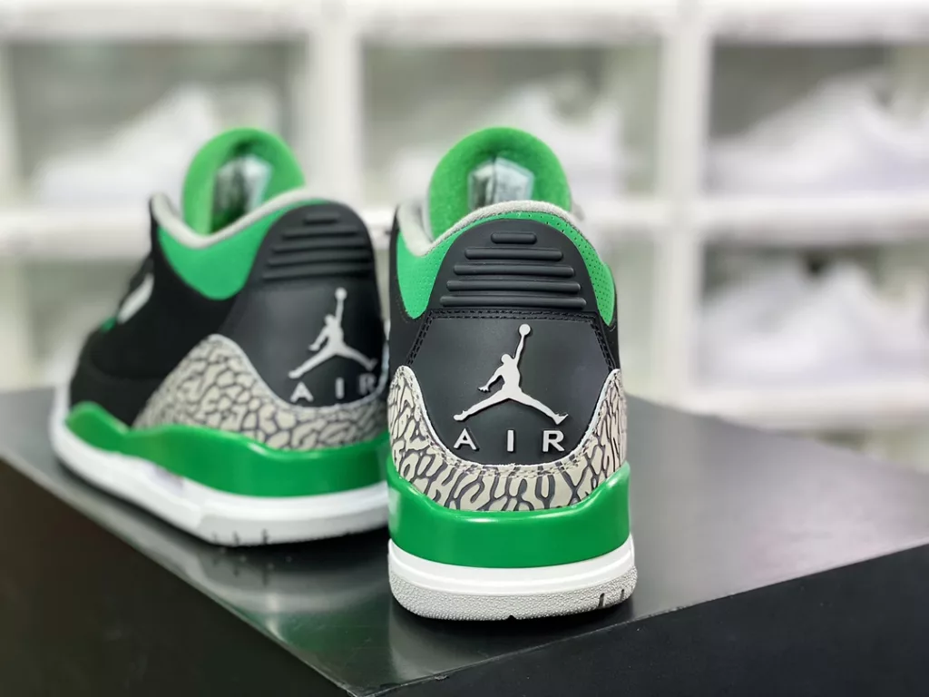 Nike Air Jordan 3 Retro 