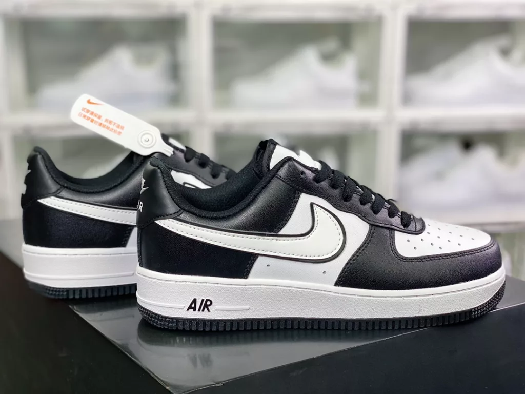 Nike Air Force 1'07 Low 