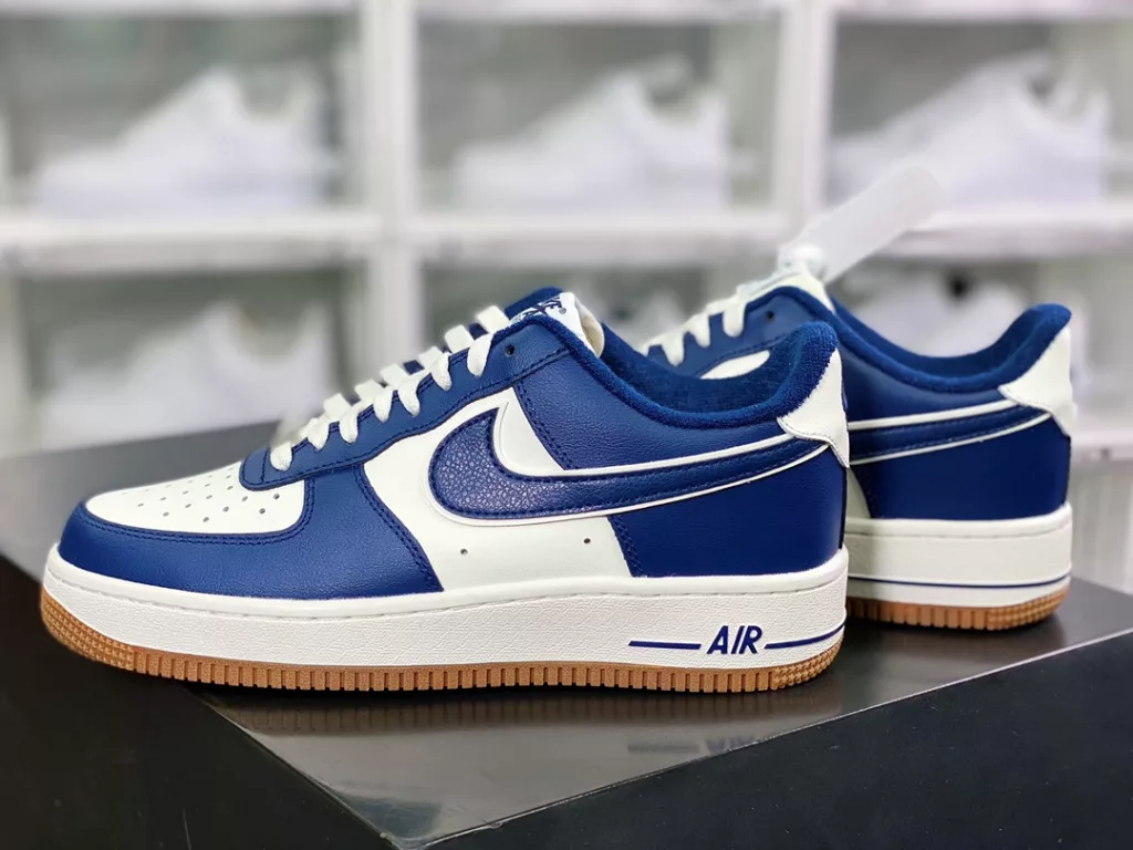 Nike Air Force 1'07 Low LX 