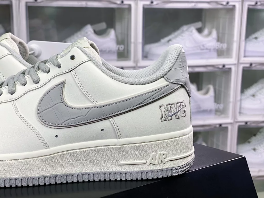 Nike Air Force 1'07 Low 