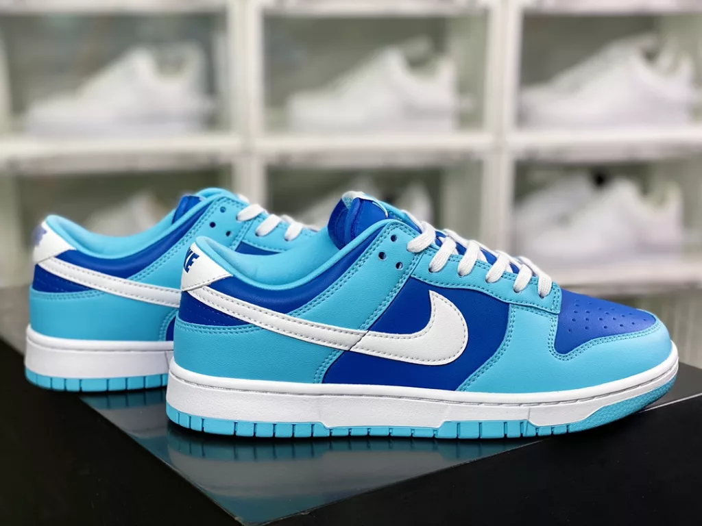 Nike SB Dunk Low Pro 