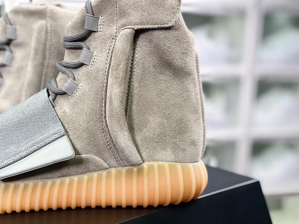 Kanye West x Originals YEEZY BOOST 750 