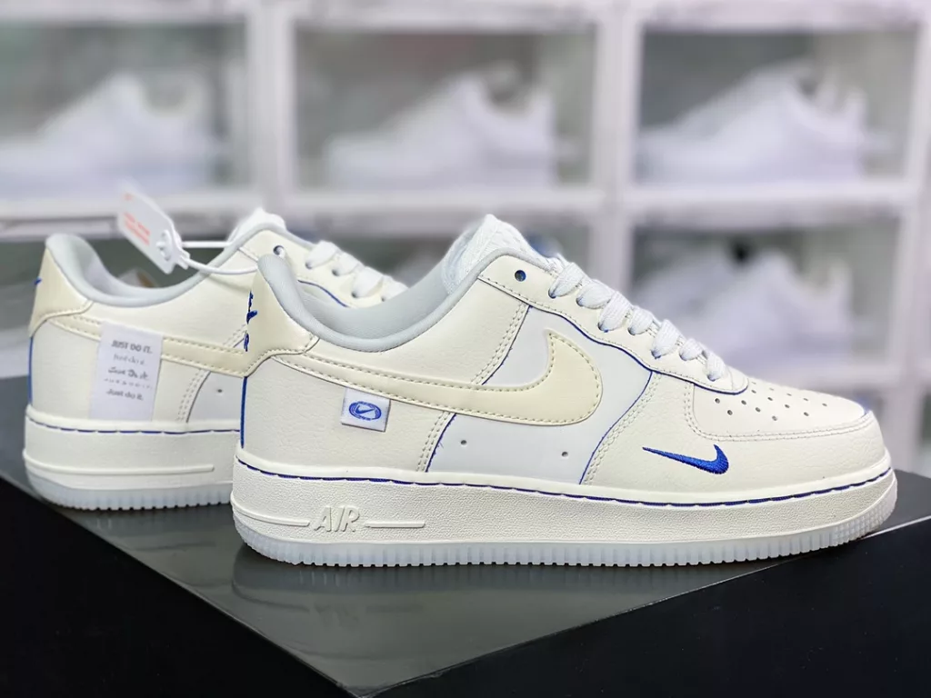 Nike Air Force 1'07 Low 