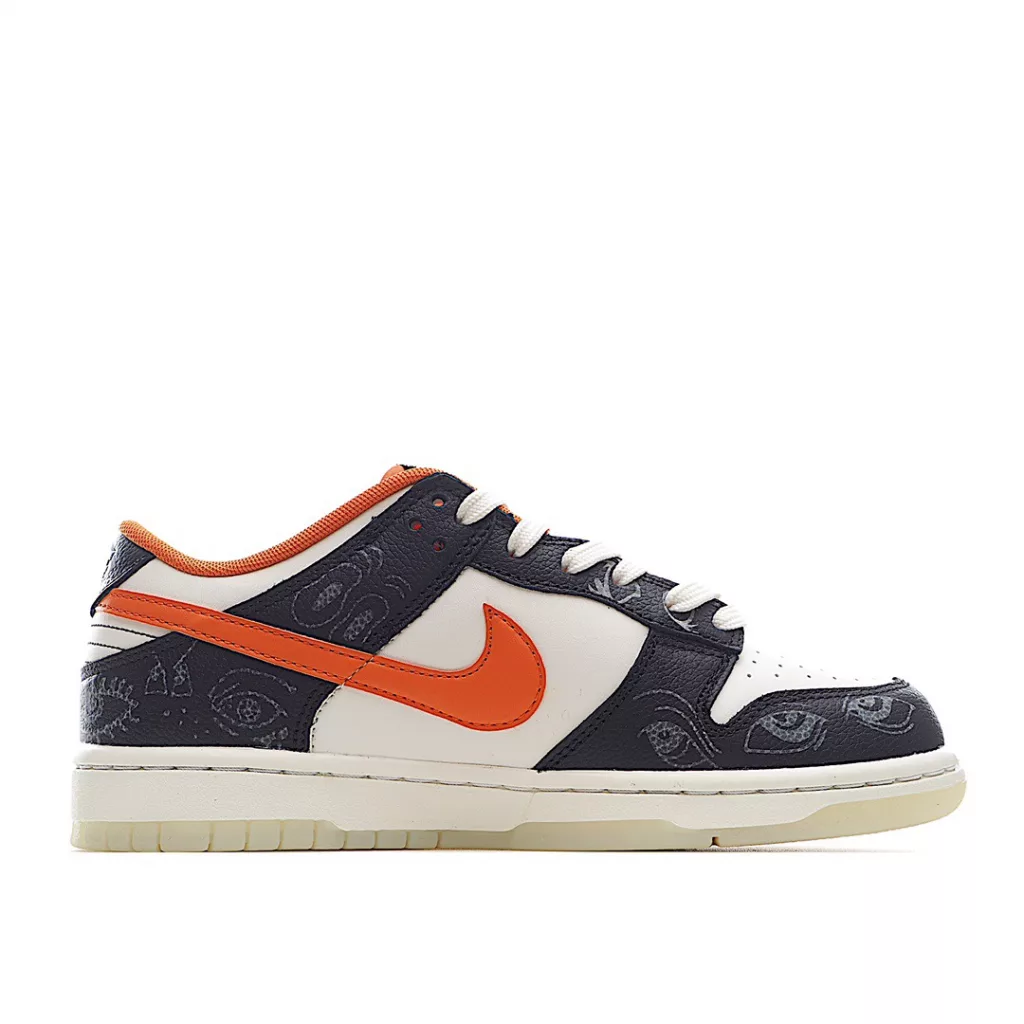 Nike Dunk SB Low Halloween Black and White Orange Glow 🎃 Chunyuan's original shoe development features a black and white stitching on the body, paired with an orange Swoosh, lining, and tongue, creating a classic 