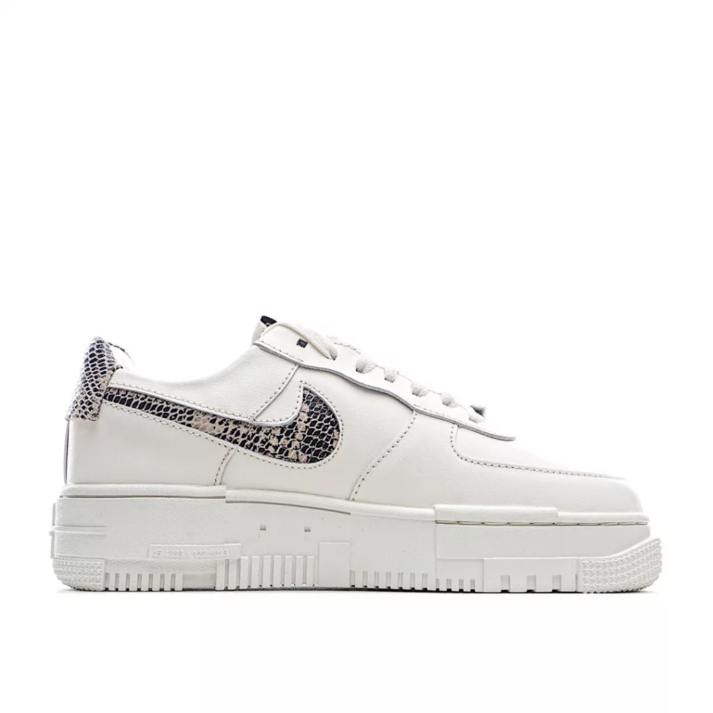 Nike Air Force 1 Pixel SE 