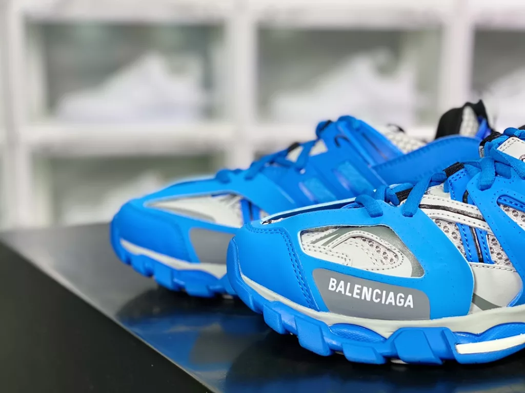 BALENCIAGA Track Trainers 3.0-generation retro wild running dad trend versatile jogging shoes 542023 W3AC1 189710