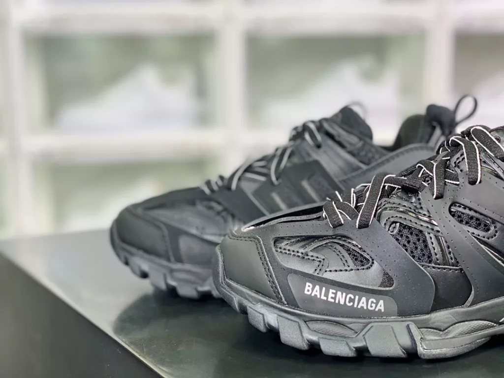 BALENCIAGA Track Trainers 3.0-generation retro wild running dad trend versatile jogging shoes 542023 W3AC1 189710