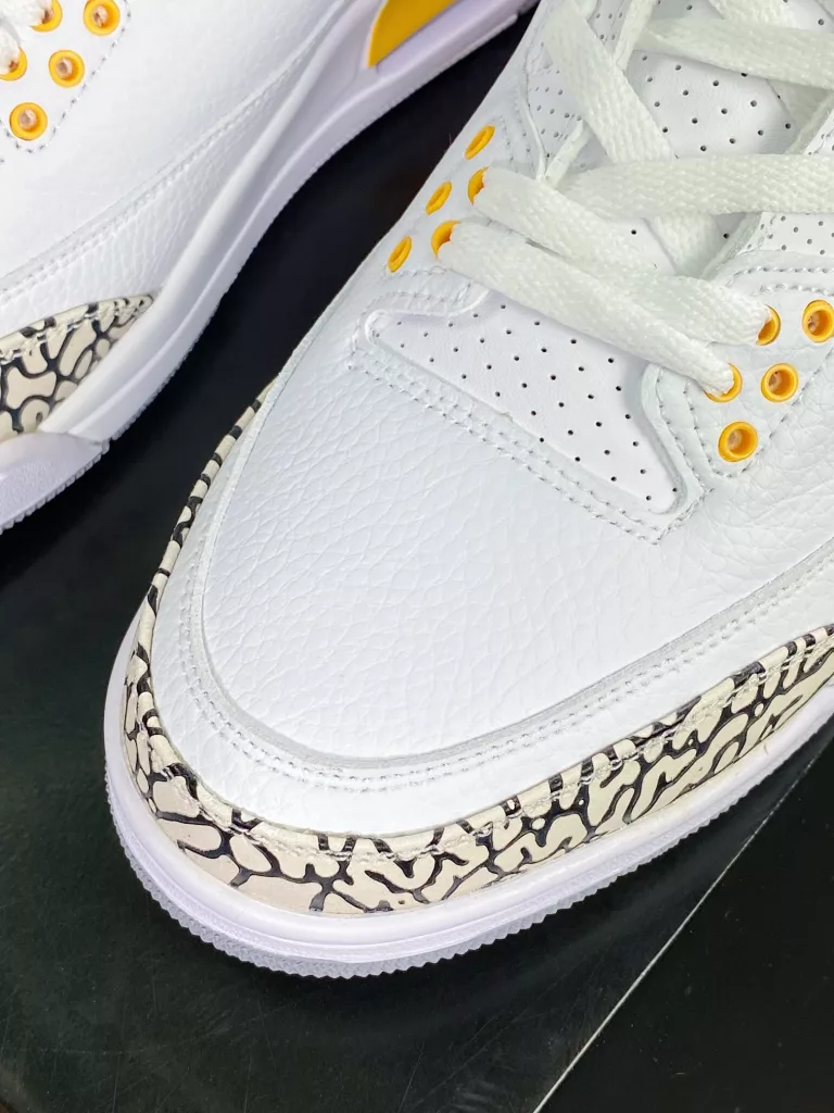 Wmns Air Jordan 3 Retro 