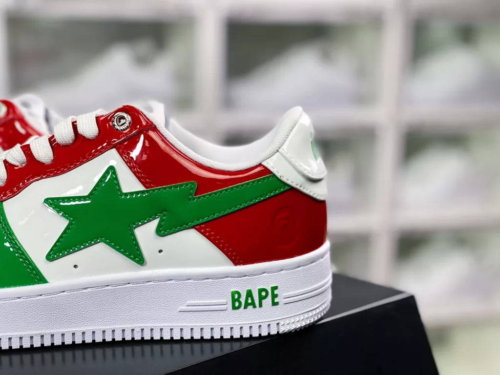 The trendy brand A Bathing Ape from Riharajuku, Japan, features the BAPE Sta Low Sparkling Star series of low cut classic retro casual sneakers called 