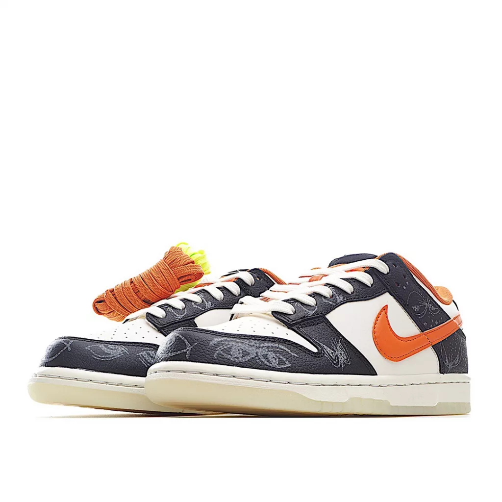 Nike Dunk SB Low Halloween Black and White Orange Glow 🎃 Chunyuan's original shoe development features a black and white stitching on the body, paired with an orange Swoosh, lining, and tongue, creating a classic 