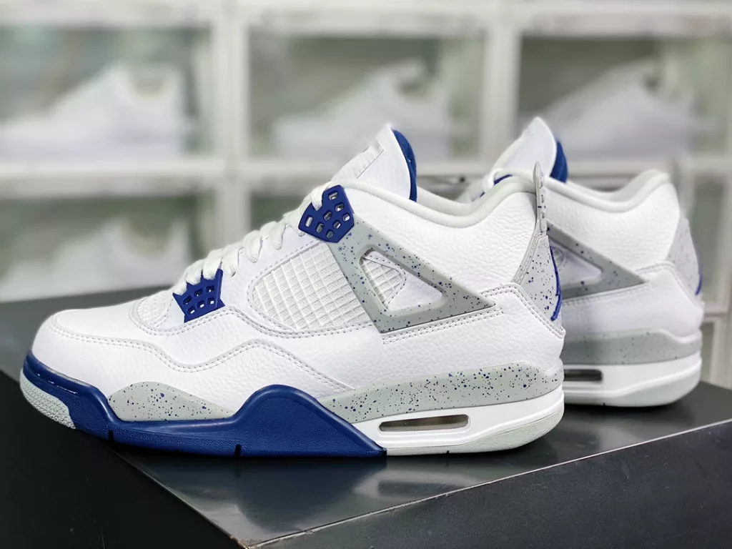 Air Jordan 4 Retro OG 