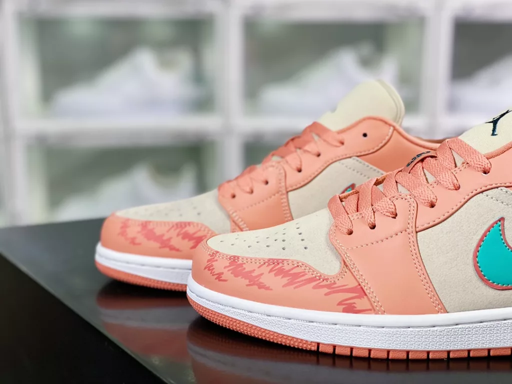 Nike Air Jordan 1 Low GS 