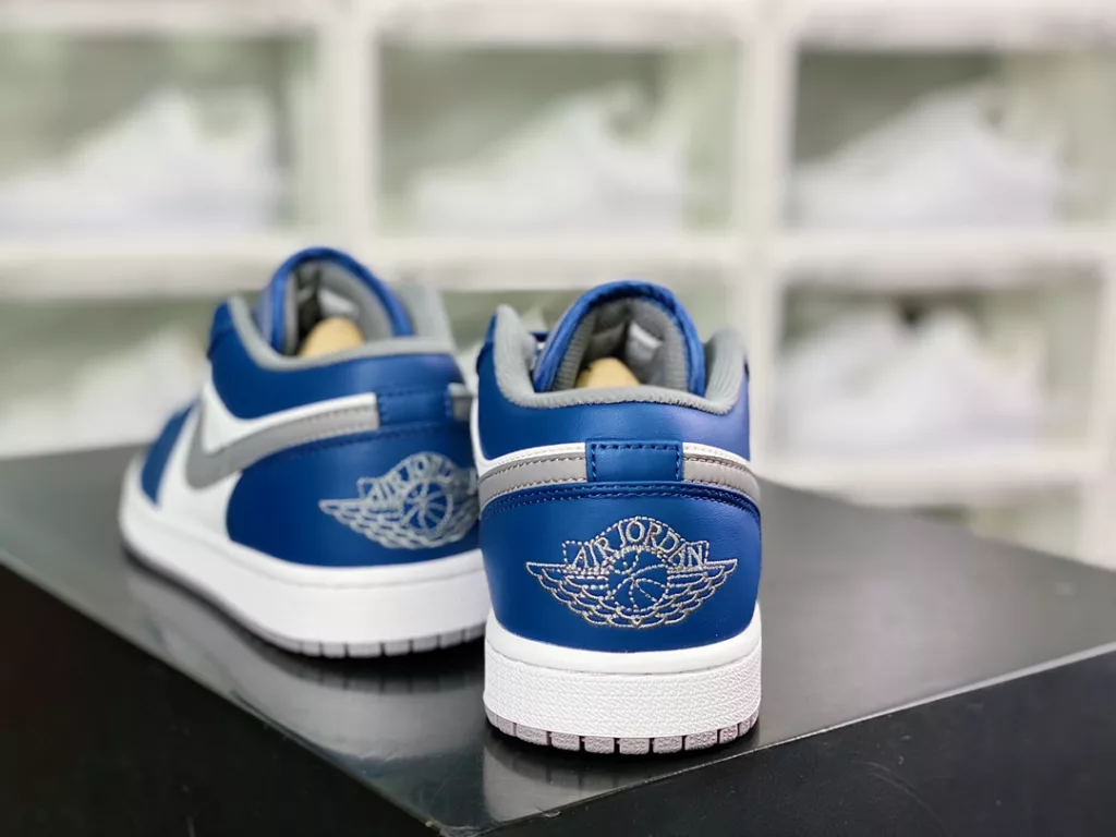 Nike Air Jordan 1 Low 