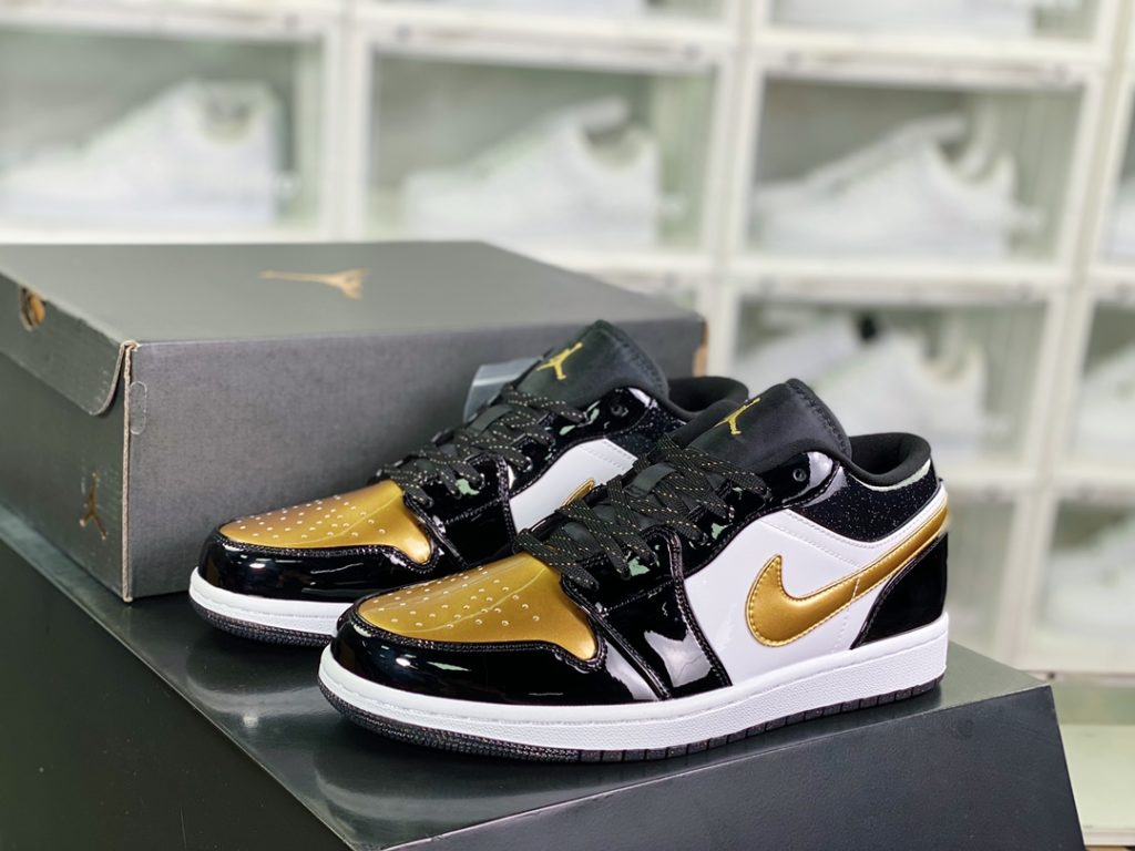 Air Jordan 1 Low 