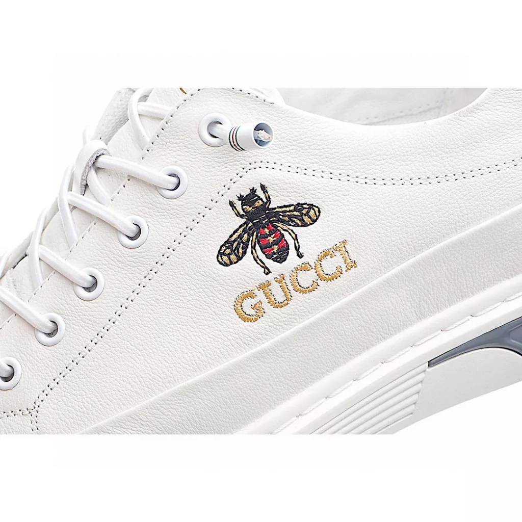 Gucci/Gucci Screener GG High Top Sneaker, a series of casual board shoes made in Guangdong, with original quality. Original product # Original last paper version data development version # Full set of cabinet packaging and accessories # Fabric used is 9