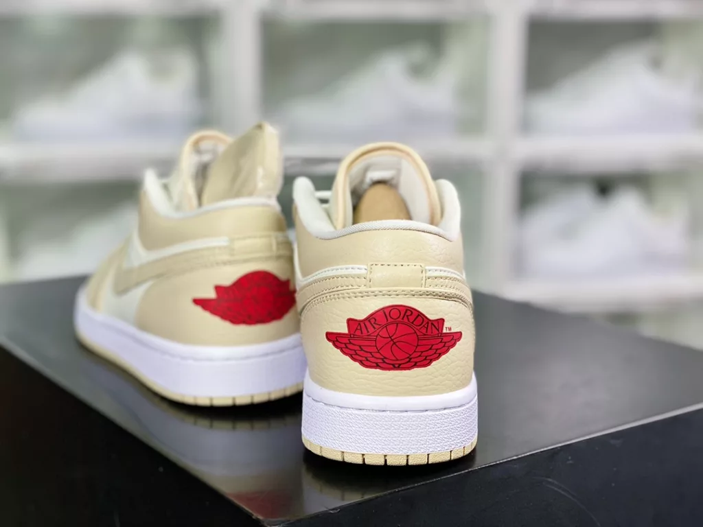 Nike Air Jordan 1 Low GS 