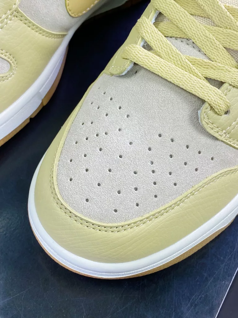 The all-new Nike Wmns SB Dunk Low 