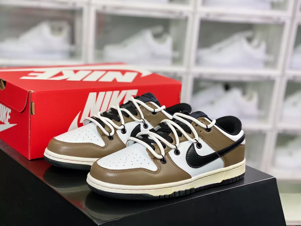 Nike SB Dunk Low Lot 